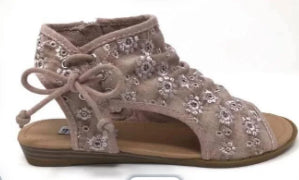 Very G Loopy 2 Sandals - CLOSEOUT