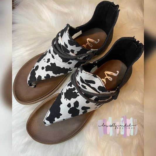 CLEARANCE - Very G Angelika Sandals