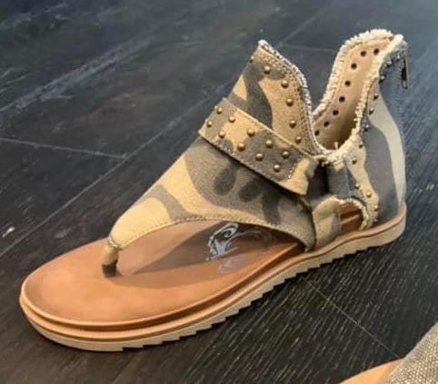 CLEARANCE - Very G Camo Journey Sandals